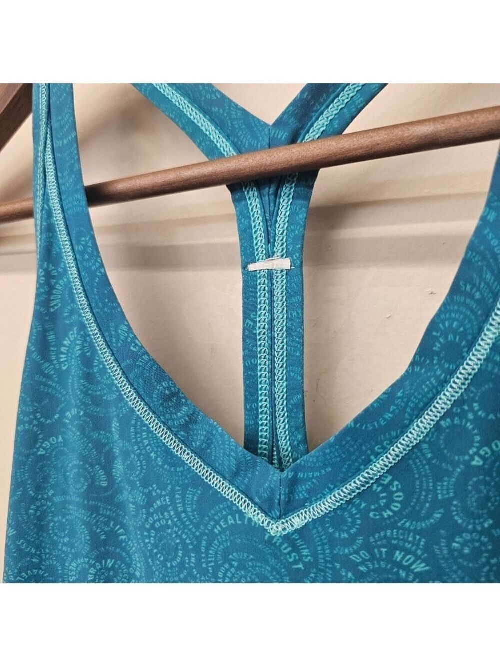 Lululemon Fast Lane Singlet - Picture 8 of 14